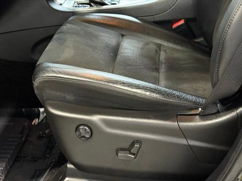 Certified 2022 Jeep Grand Cherokee Laredo X image 20