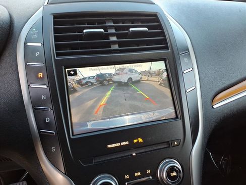 Used 2017 Lincoln MKC Reserve image 25