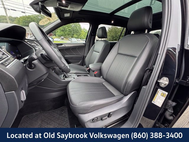 Certified 2024 Volkswagen Tiguan SE R-Line AWD/4WD image 34