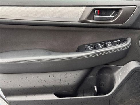 Used 2018 Subaru Outback 2.5i image 14