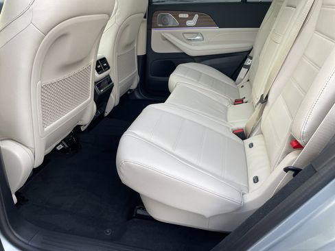 New 2026 Mercedes-Benz GLS 450 4MATIC image 37