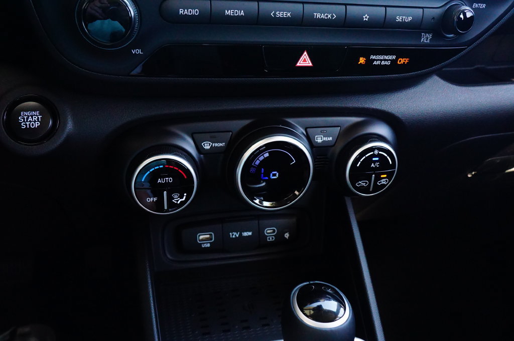 New 2026 Hyundai Venue SEL FWD image 11