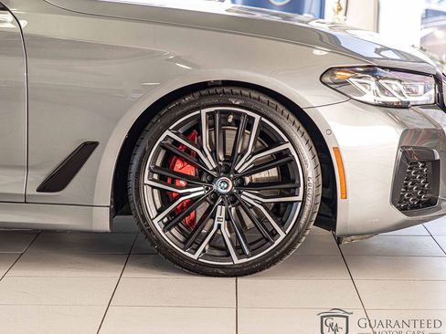 Used 2023 BMW M550i xDrive M550i xDrive w/ Executive Package image 11