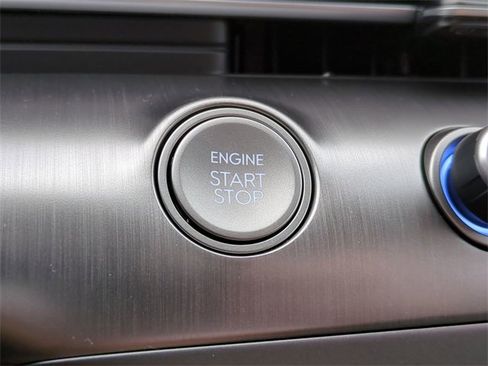 New 2026 Hyundai Kona SE image 25