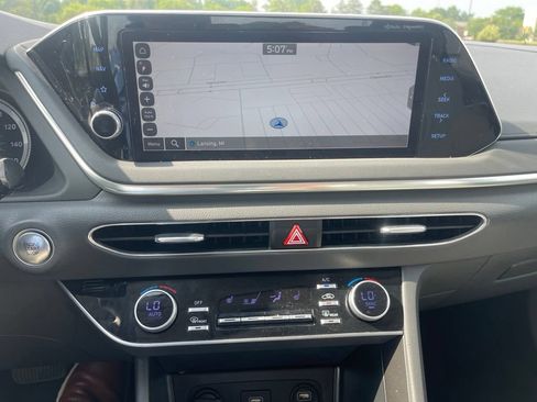 Used 2023 Hyundai Sonata SEL w/ Preferred Accessory Package FWD image 16