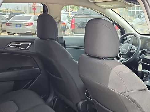 Used 2024 Kia Sportage LX AWD/4WD image 17