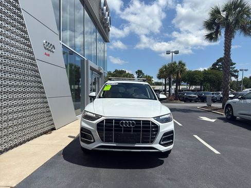 Used 2023 Audi Q5 2.0T Premium w/ Convenience Package AWD/4WD image 2
