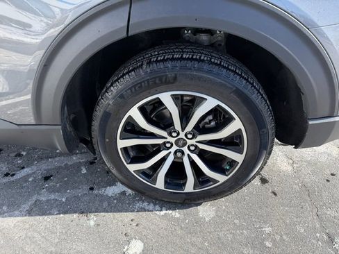 Used 2025 Ford Explorer ST-Line image 5