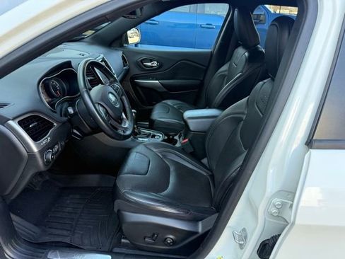 Used 2019 Jeep Cherokee High Altitude image 12