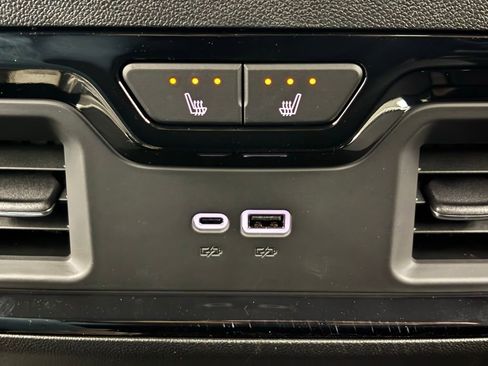 New 2026 GMC Sierra 2500 AT4 w/ AT4 Premium Plus Package image 7