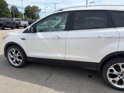 Used 2016 Ford Escape Titanium AWD/4WD image 6
