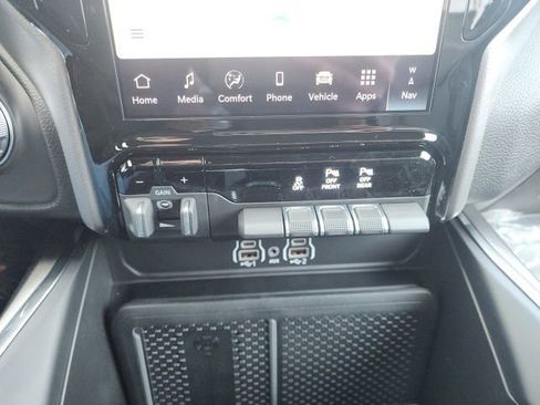 New 2026 RAM 1500 Laramie image 8