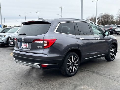 Used 2021 Honda Pilot Touring image 11