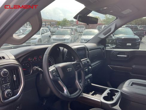 Used 2022 Chevrolet Silverado 1500 LT Trail Boss w/ Bed Protection Package image 18