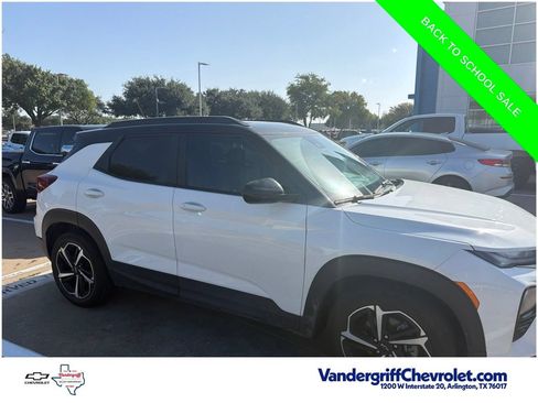 Used 2023 Chevrolet TrailBlazer RS w/ Sun and Liftgate Package FWD image 5