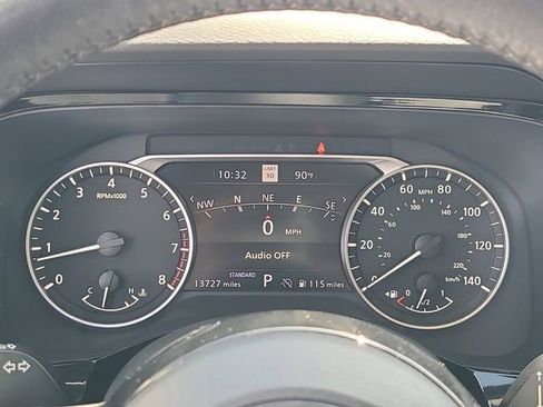 Used 2024 Nissan Pathfinder SL w/ Black Appearance Package FWD image 26