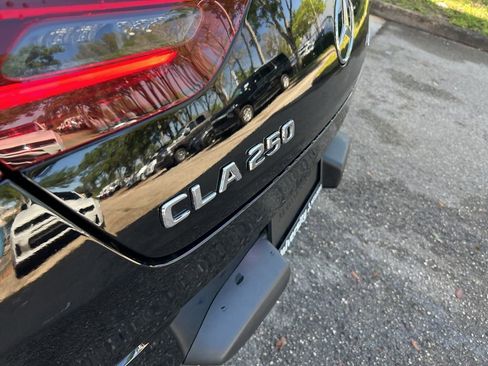 Used 2024 Mercedes-Benz CLA 250 4MATIC w/ Exclusive Package image 18