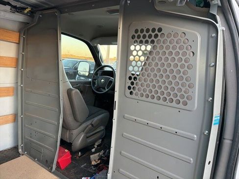 Used 2021 Chevrolet Express 2500 Work Van w/ Driver Convenience Package image 15