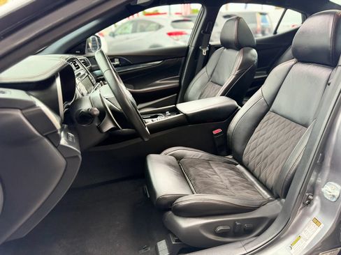 Used 2023 Nissan Maxima SR w/ Sport Mat Group FWD image 27