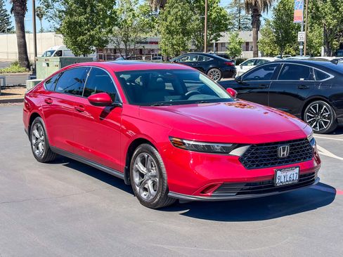 Used 2024 Honda Accord EX image 5