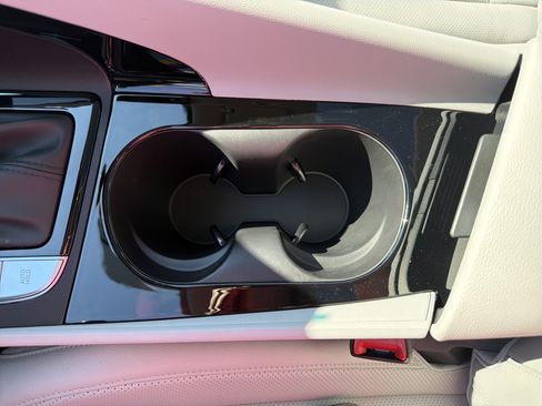 New 2026 Hyundai Elantra Limited image 18