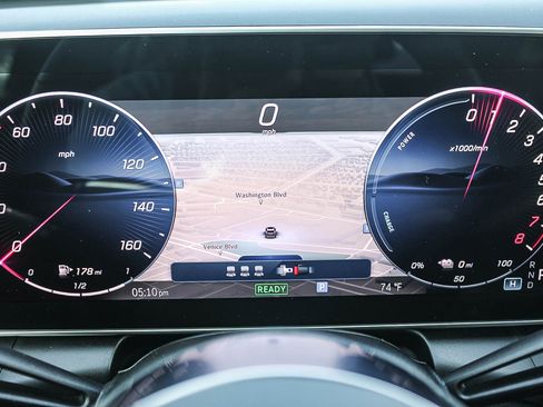 Used 2025 Mercedes-Benz GLC 350e 4MATIC image 24