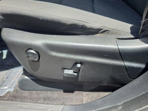 Used 2011 Jeep Grand Cherokee Laredo RWD image 14