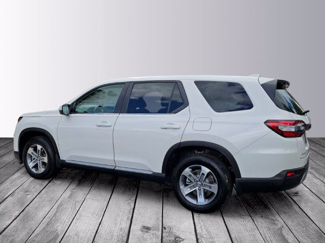 Certified 2025 Honda Pilot EX-L image 3