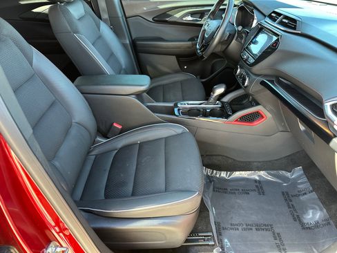 Used 2023 Chevrolet TrailBlazer RS w/ Convenience Package image 11