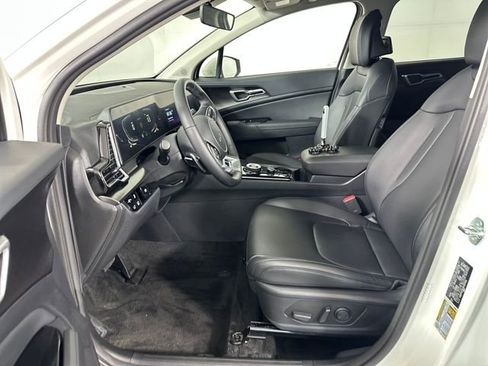 Used 2024 Kia Sportage EX w/ EX Premium Package image 11