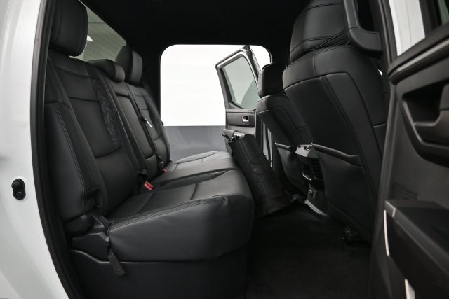Used 2025 Toyota Tundra SR5 w/ SR5 Premium Package AWD/4WD image 19