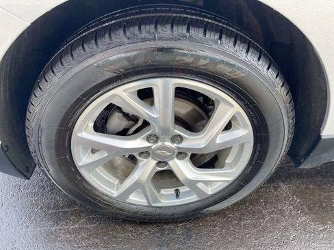 Certified 2020 Chevrolet Equinox Premier FWD image 32