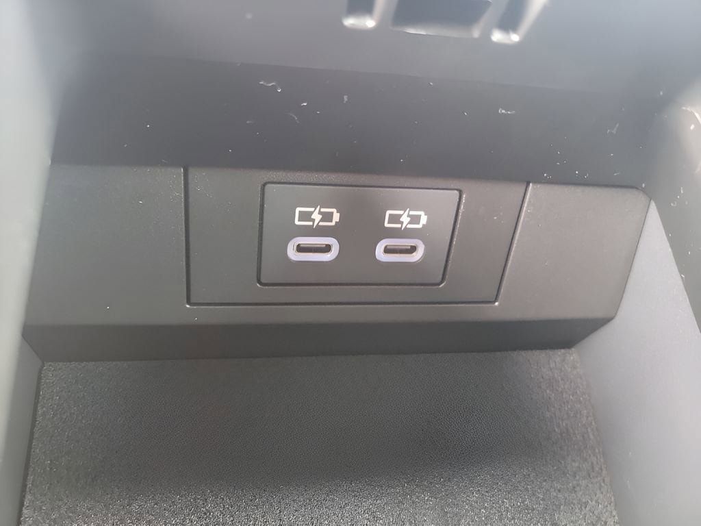 New 2026 Toyota Prius Plug-In Hybrid FWD image 25