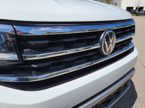 Used 2023 Volkswagen Atlas Cross Sport SE image 7