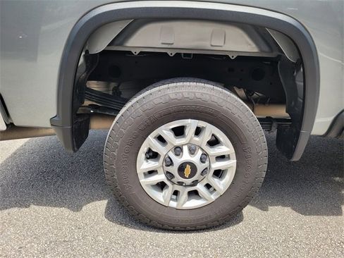 Used 2024 Chevrolet Silverado 2500 LT image 21