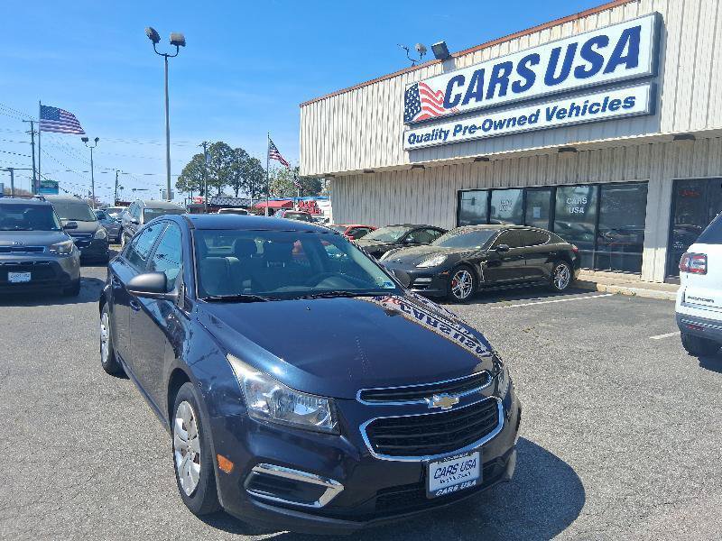 Used 2016 Chevrolet Cruze LS FWD image 2
