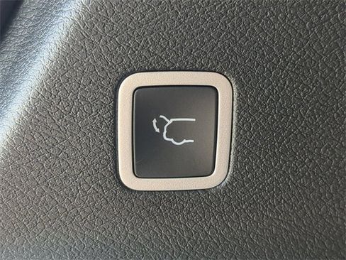 New 2026 Chrysler Pacifica Limited w/ S Appearance Package image 15