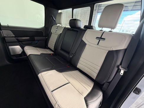 Used 2023 Ford F150 Lightning Platinum image 30