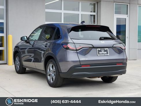 Certified 2026 Honda HR-V LX image 5