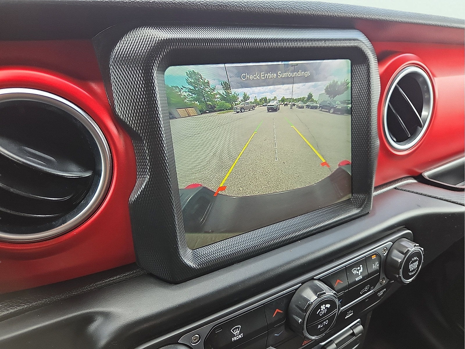 Used 2022 Jeep Gladiator Rubicon w/ LED Lighting Group AWD/4WD image 17