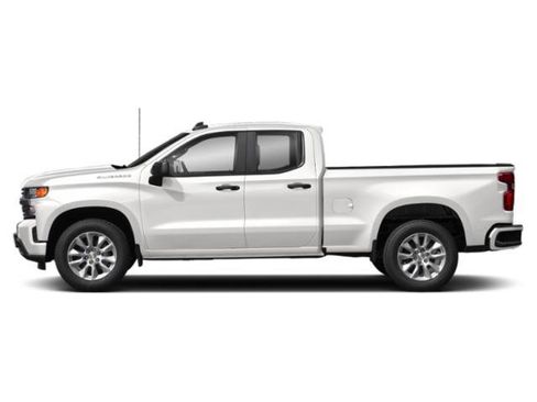 Used 2020 Chevrolet Silverado 1500 Custom w/ Custom Value Package RWD image 3