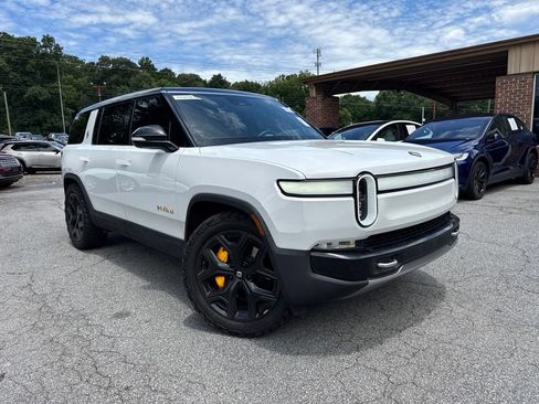 Used 2024 Rivian R1S Adventure AWD/4WD image 4