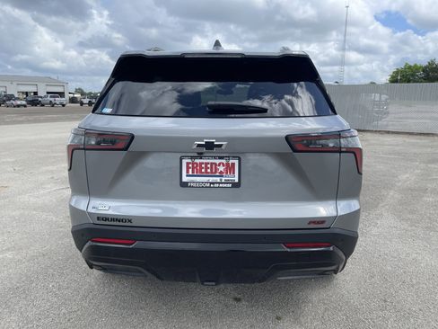 Used 2026 Chevrolet Equinox RS w/ Convenience Package III image 5