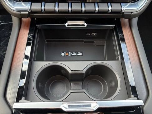 New 2026 GMC Yukon Denali image 28