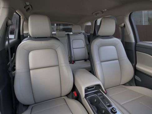 New 2025 Lincoln Corsair Premiere image 10