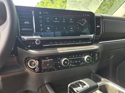 Used 2023 GMC Sierra 1500 SLT w/ SLT Premium Plus Package AWD/4WD image 14