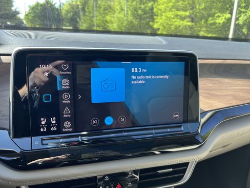 Used 2024 Volkswagen Atlas SE w/ Panoramic Sunroof Package image 22