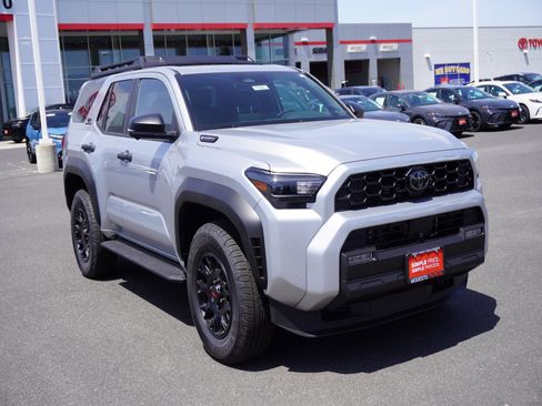 New 2026 Toyota 4Runner TRD Off-Road Premium AWD/4WD image 30