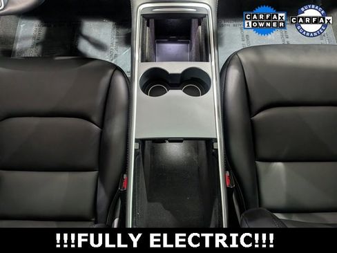 Used 2023 Tesla Model 3 Standard Range image 32