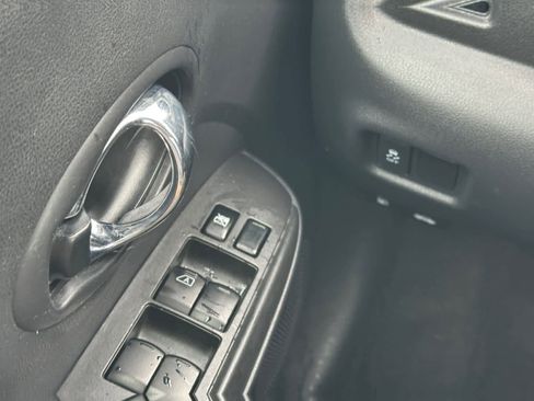 Used 2019 Nissan Versa SV FWD image 28